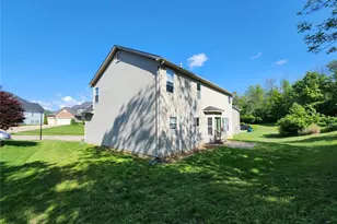 59 Charbonier Bluffs Dr, Florissant, MO 63031 - Photo 4