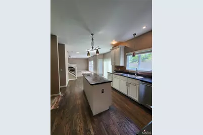 59 Charbonier Bluffs Drive, Florissant, MO 63031 - Photo 16