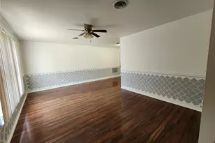 2917 Hubert Dr, Saint Louis, MO 63125 - Photo 2