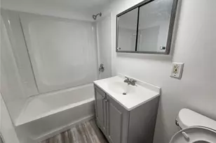 2917 Hubert Dr, Saint Louis, MO 63125 - Photo 8