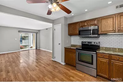1948 Marine Terrace Drive #B, Saint Louis, MO 63146 - Photo 8