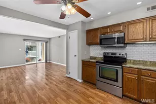 1948 Marine Terrace Dr, Saint Louis, MO 63146 - Photo 8
