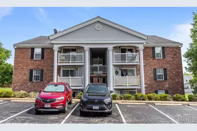 1948 Marine Terrace Drive #B, Saint Louis, MO 63146 - Photo 2