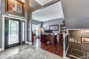 10 Deergrass Ct, Oakville, MO 63129 - Photo 2