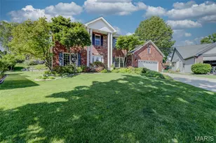 27 Ridge Mt Ct, Saint Charles, MO 63303 - Photo 2
