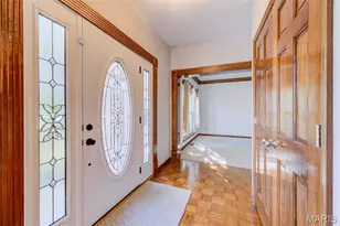 27 Ridge Mt Ct, Saint Charles, MO 63303 - Photo 4