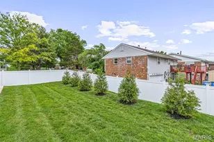625 Lind Rd, Unincorporated, MO 63125 - Photo 4