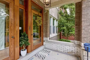 3863 Utah Pl, Saint Louis, MO 63116 - Photo 2