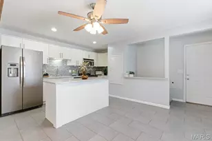 11844 Smoke Valley Ct, Maryland Heights, MO 63043 - Photo 4