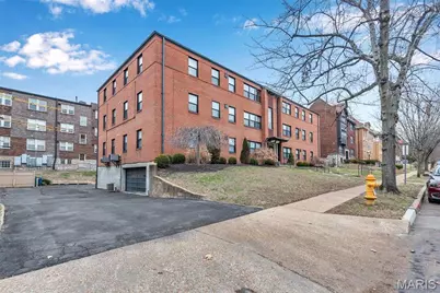 7553 Buckingham Drive, Clayton, MO 63105 - Photo 2