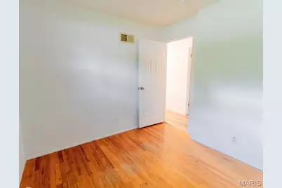 8700 S Laclede Station Road, Affton, MO 63123 - Photo 20
