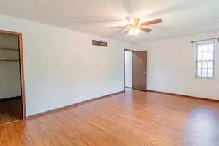 8700 S Laclede Station Rd, Unincorporated, MO 63123 - Photo 36