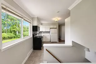 9515 Huron Dr, Saint Louis, MO 63132 - Photo 8