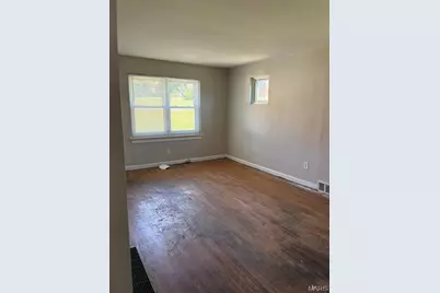 8816 Cozens Avenue, Jennings, MO 63136 - Photo 10
