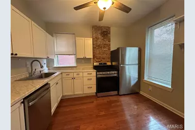 3671 Russell Boulevard, Saint Louis, MO 63110 - Photo 12