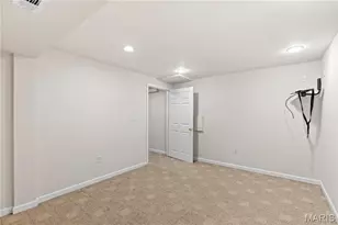 2433 Lavin Ct, Florissant, MO 63033 - Photo 38