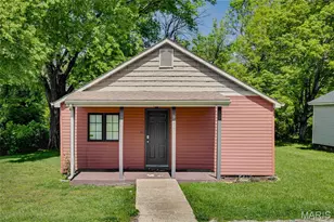 906 Dunklin St, Potosi, MO 63664 - Photo 1