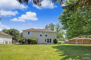 1737 Sherwood Dr, Cape Girardeau, MO 63701 - Photo 2