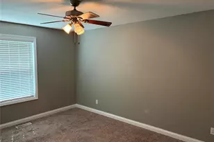 483 Honeysuckle Creek Dr Dr, Wentzville, MO 63385 - Photo 12