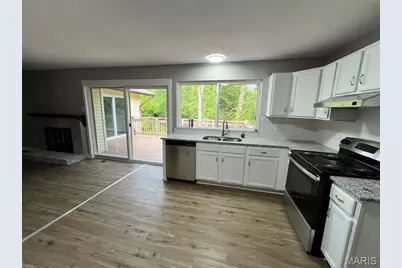 13310 De Marillac Drive, Florissant, MO 63033 - Photo 12