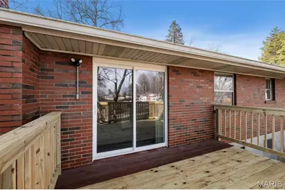 27 Nob Hill Drive, Hazelwood, MO 63138 - Photo 10