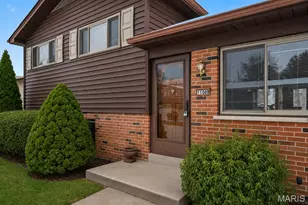 11008 Baywood Terrace, Saint Louis, MO 63126 - Photo 32