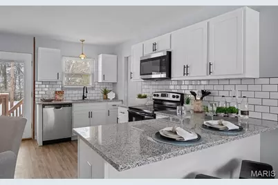 11008 Baywood Terrace, Saint Louis, MO 63126 - Photo 12