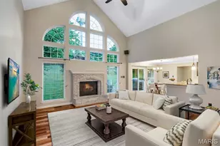 3930 White Rose Ln, Saint Charles, MO 63304 - Photo 6
