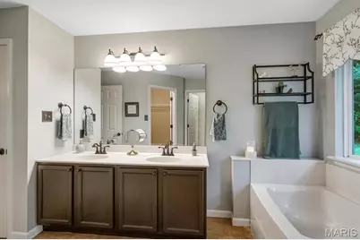3930 White Rose Lane, Saint Charles, MO 63304 - Photo 38