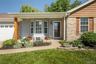403 Pandora Ct, Saint Peters, MO 63376 - Photo 2