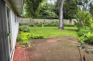 6604 Graybirch Dr, Berkeley, MO 63134 - Photo 36