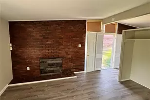 6604 Graybirch Dr, Berkeley, MO 63134 - Photo 10