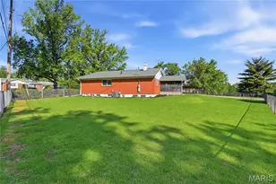 2723 Buckingham Dr, Florissant, MO 63033 - Photo 40
