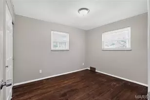 9503 Yorktown Dr, Saint Louis, MO 63137 - Photo 12