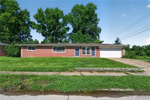 9503 Yorktown Dr, Saint Louis, MO 63137 - Photo 1