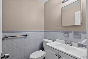 9503 Yorktown Dr, Saint Louis, MO 63137 - Photo 12