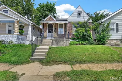 6425 Hoffman Avenue, Saint Louis, MO 63139 - Photo 1