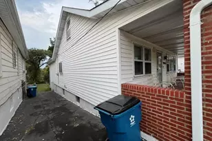 7008 Garesche Ave, Jennings, MO 63136 - Photo 2