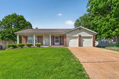 4038 N Bridge Drive, Saint Peters, MO 63376 - Photo 1