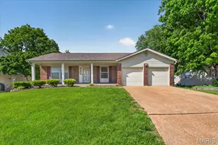 4038 N Bridge Dr, Saint Peters, MO 63376 - Photo 1