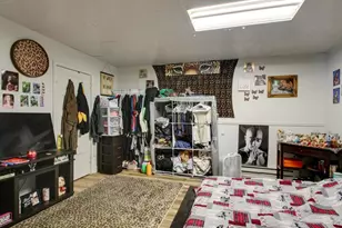 504 Broadway St, Hannibal, MO 63401 - Photo 12