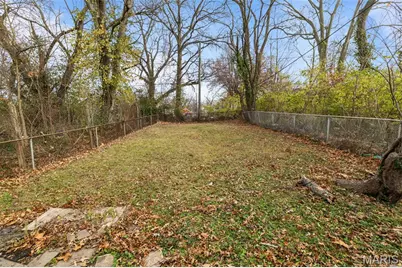 2152 Erick Avenue, Saint Louis, MO 63121 - Photo 6
