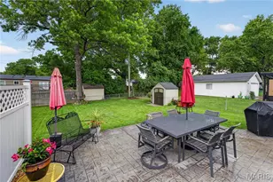 2847 Laurel View Ln, Maryland Heights, MO 63043 - Photo 16