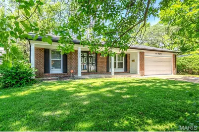458 Queen Ann Drive, Hazelwood, MO 63042 - Photo 2