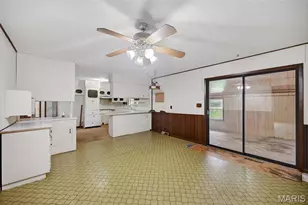 21725 Owl Dr, Lebanon, MO 65536 - Photo 16