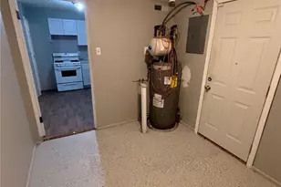 10304 Earl Dr, Saint Louis, MO 63136 - Photo 6