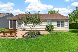 385 Birchwood Crossing Ln, Maryland Heights, MO 63043 - Photo 50