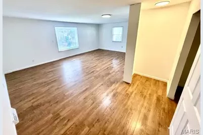 3554 Theresa Avenue, Saint Ann, MO 63074 - Photo 8