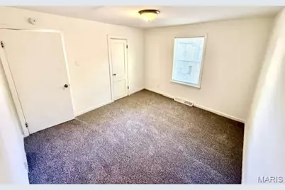 3554 Theresa Avenue, Saint Ann, MO 63074 - Photo 10