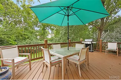 15350 Thistlebriar Court, Chesterfield, MO 63017 - Photo 32